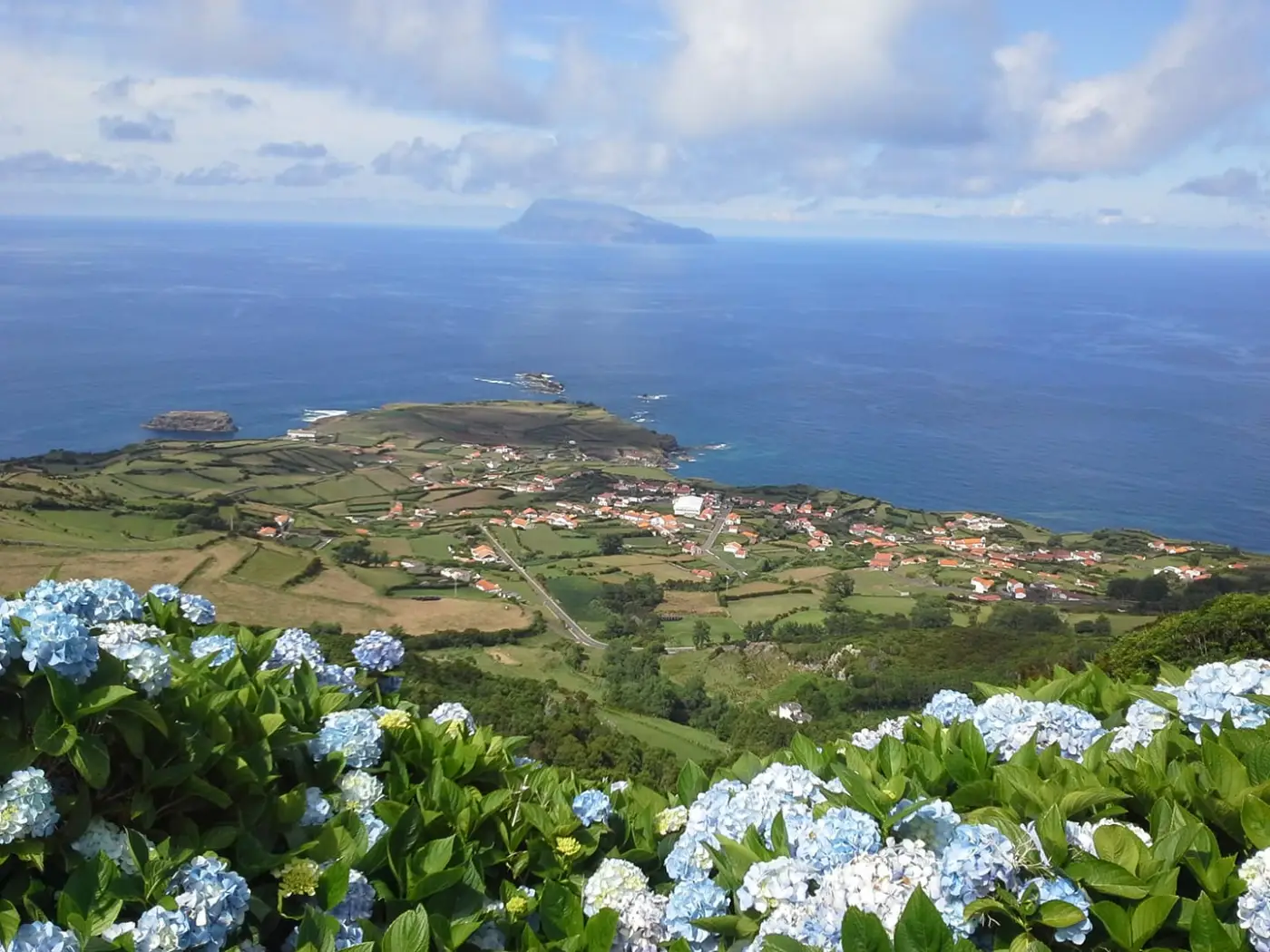 Quanto Custa Viajar para os Açores: Guia Completo de Orçamento 2026